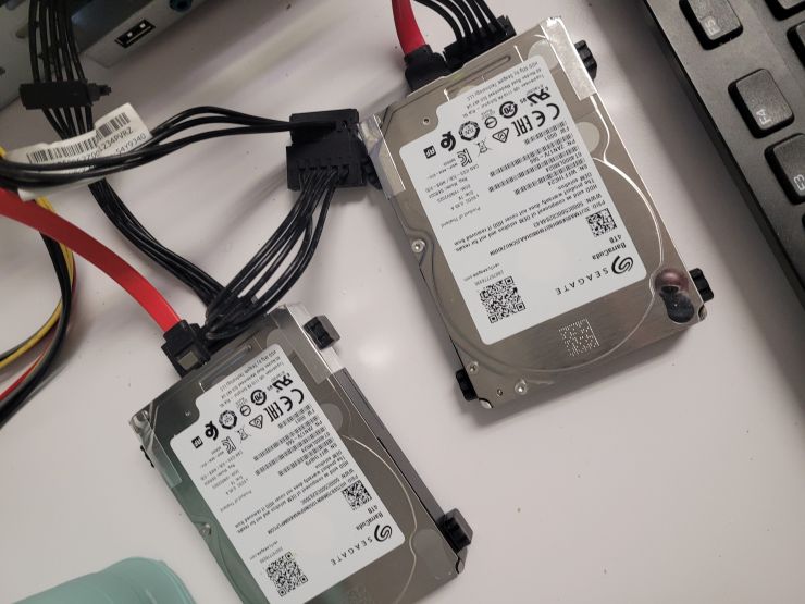 Recreating a mirrored RAID after clients NAS device failed.